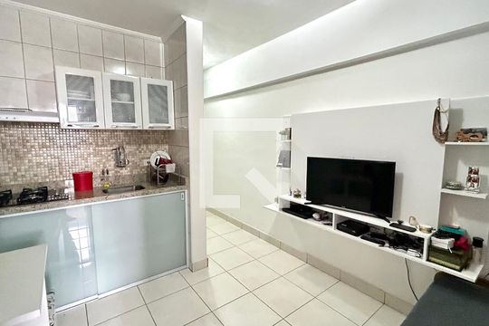 Sala e Cozinha de kitnet/studio à venda com 1 quarto, 29m² em Centro, Guarulhos