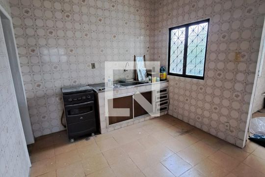 Cozinha de apartamento para alugar com 2 quartos, 100m² em Floresta, Nova Iguaçu