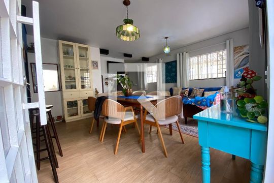 Sala de casa à venda com 4 quartos, 240m² em Vila Gomes, São Paulo