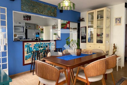 Sala de casa à venda com 4 quartos, 240m² em Vila Gomes, São Paulo