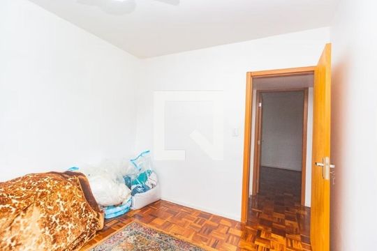 Quarto 3 de apartamento para alugar com 3 quartos, 107m² em Santa Cecília, Porto Alegre