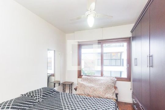Quarto 2 de apartamento para alugar com 3 quartos, 107m² em Santa Cecília, Porto Alegre