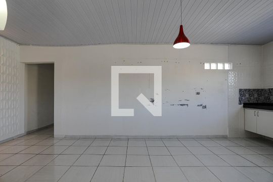 Sala de casa para alugar com 2 quartos, 100m² em Loteamento Municipal Bras Cubas, Mogi das Cruzes
