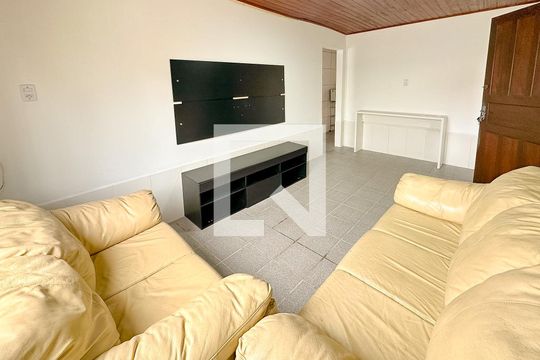 Sala de TV de casa para alugar com 2 quartos, 70m² em Ingleses do Rio Vermelho, Florianópolis
