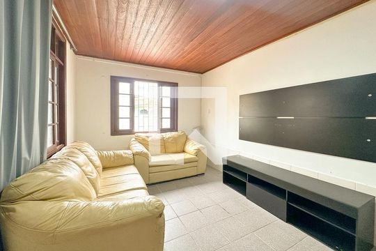 Sala de TV de casa para alugar com 2 quartos, 70m² em Ingleses do Rio Vermelho, Florianópolis