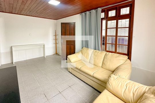 Sala de TV de casa para alugar com 2 quartos, 70m² em Ingleses do Rio Vermelho, Florianópolis