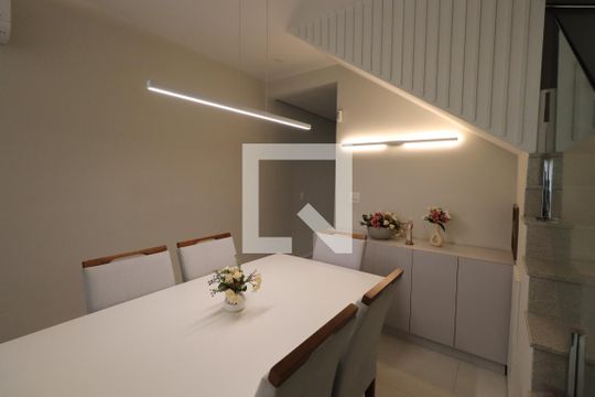 Sala de casa à venda com 3 quartos, 100m² em Vila Carrão, São Paulo