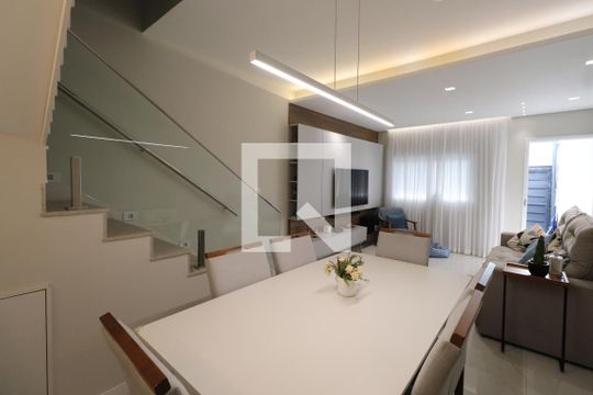 Sala de casa à venda com 3 quartos, 100m² em Vila Carrão, São Paulo