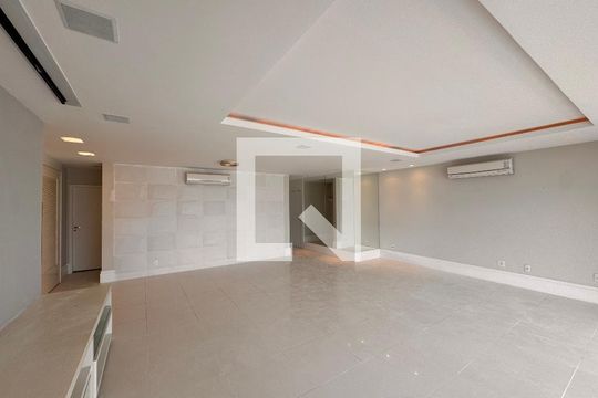 Sala de apartamento para alugar com 4 quartos, 260m² em Barra da Tijuca, Rio de Janeiro