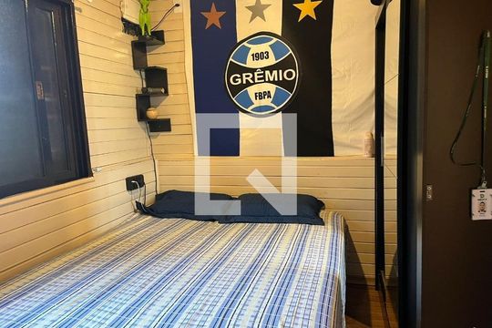 Quarto 1 de casa para alugar com 3 quartos, 148m² em Rio Branco, Canoas