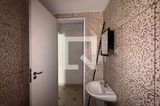 Banheiro de casa para alugar com 1 quarto, 50m² em Sítio Morro Grande, São Paulo