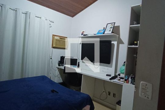 Quarto de casa de condomínio à venda com 3 quartos, 280m² em Jacarepaguá, Rio de Janeiro