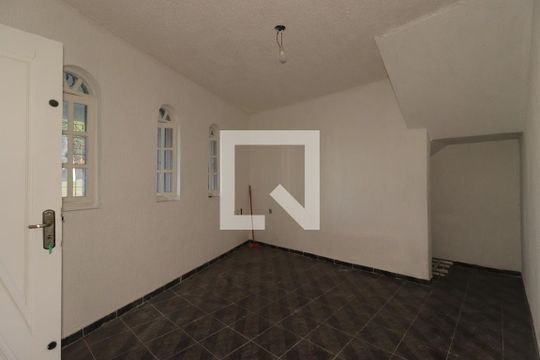 Casa para alugar com 4 quartos, 227m² em Parque João Ramalho, Santo André