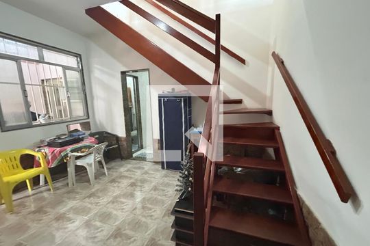 Sala de casa à venda com 3 quartos, 156m² em Vila Valqueire, Rio de Janeiro