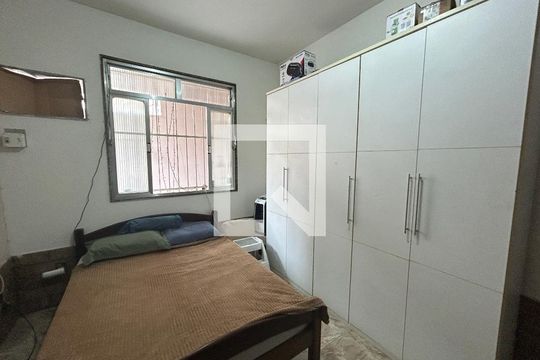 Quarto 1 de casa à venda com 3 quartos, 156m² em Vila Valqueire, Rio de Janeiro
