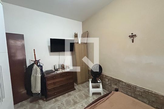 Quarto 1 de casa à venda com 3 quartos, 156m² em Vila Valqueire, Rio de Janeiro