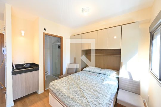 Sala/Quarto de kitnet/studio à venda com 1 quarto, 29m² em São Judas, São Paulo
