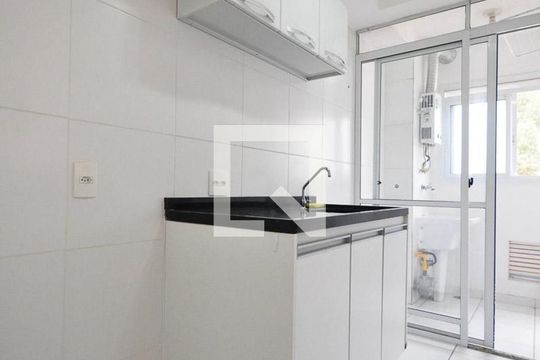 Apartamento para alugar com 2 quartos, 48m² em Parque Reboucas, São Paulo