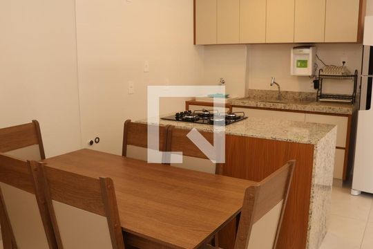 mesa de jantar de apartamento à venda com 2 quartos, 60m² em Setor Oeste, Goiânia