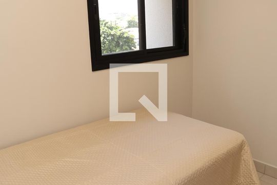 Quarto 1 de apartamento à venda com 2 quartos, 60m² em Setor Oeste, Goiânia