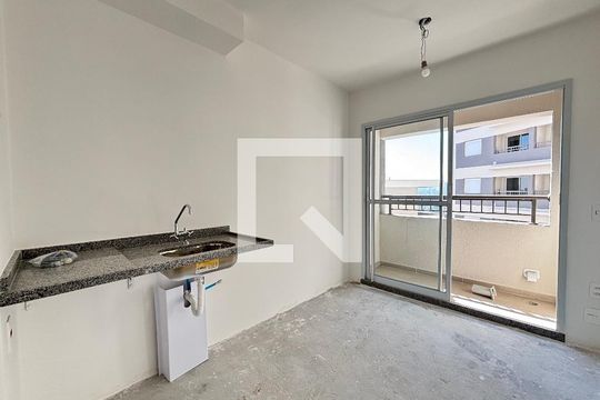 Sala/Cozinha de apartamento à venda com 1 quarto, 24m² em Vila Nova Conceição, São Paulo