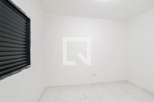 Quarto de casa para alugar com 1 quarto, 50m² em José Bonifácio, São Paulo