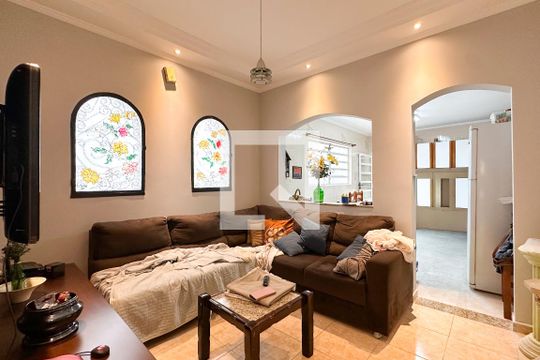 Sala de Estar de casa para alugar com 2 quartos, 185m² em Parque Terra Nova Ii, São Bernardo do Campo
