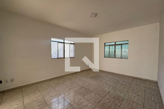 Casa à venda com 3 quartos, 430m² em Setor Sudoeste, Goiânia
