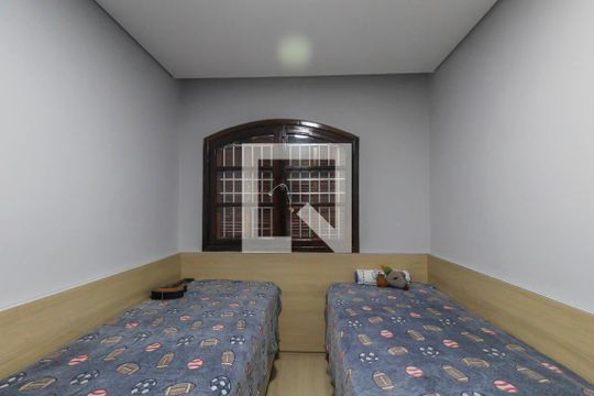 Quarto 2 de casa à venda com 3 quartos, 250m² em Jardim Panorama (zona Leste), São Paulo