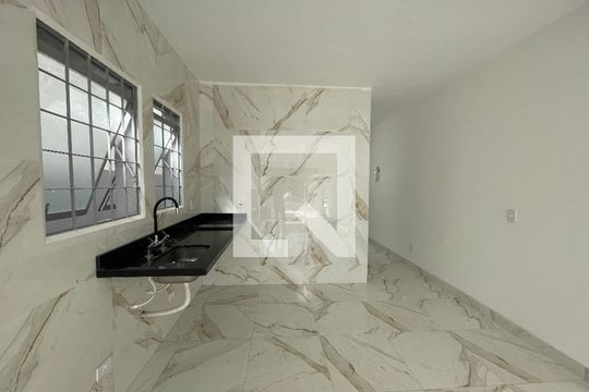 Cozinha de casa de condomínio para alugar com 3 quartos, 203m² em Jardim Nova Coimbra, Cotia