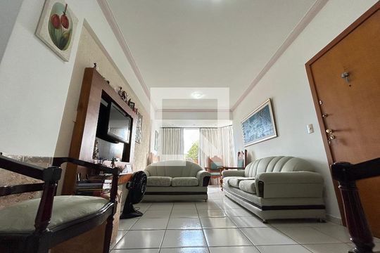 Apartamento à venda com 3 quartos, 150m² em Heliópolis, Belo Horizonte