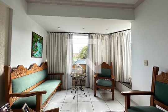 Apartamento à venda com 3 quartos, 150m² em Heliópolis, Belo Horizonte