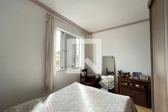 Apartamento à venda com 3 quartos, 150m² em Heliópolis, Belo Horizonte