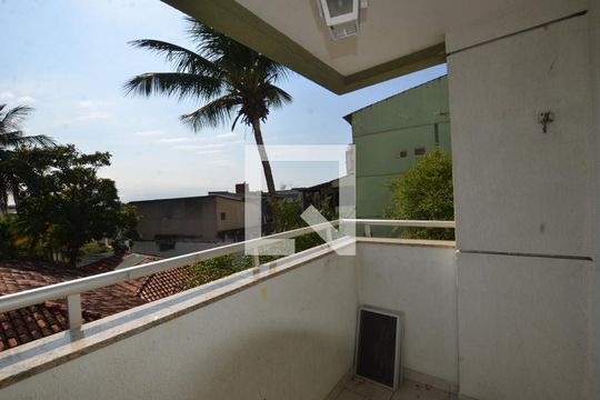 Varanda de apartamento à venda com 3 quartos, 78m² em Jardim Sulacap, Rio de Janeiro