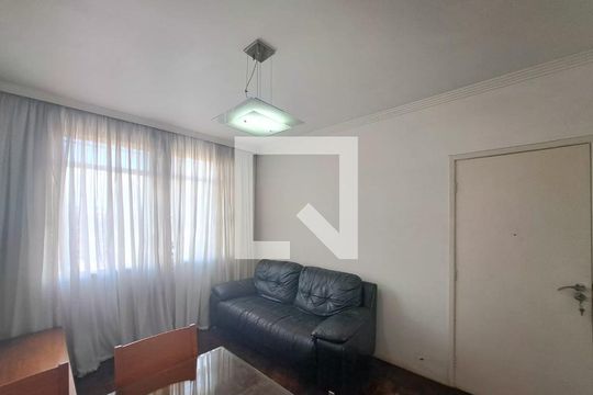 Apartamento à venda com 3 quartos, 85m² em Carlos Prates, Belo Horizonte