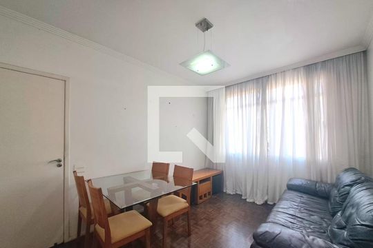 Apartamento à venda com 3 quartos, 85m² em Carlos Prates, Belo Horizonte