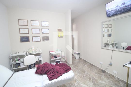 Suíte de casa para alugar com 3 quartos, 140m² em Jardim Reimberg, São Paulo