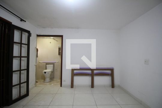 Suíte 1 de casa à venda com 6 quartos, 117m² em Jardim Tres Irmaos, Taboão da Serra