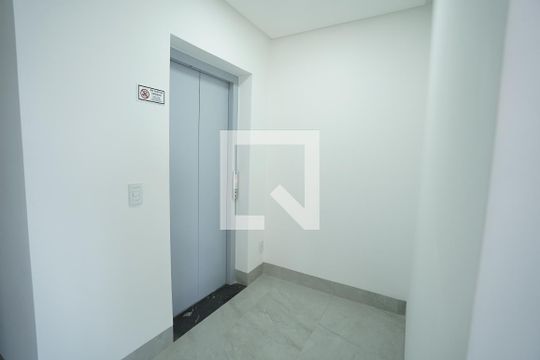 Apartamento à venda com 4 quartos, 235m² em Jardim Goiás, Goiânia