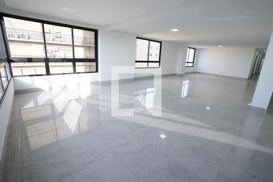 Apartamento à venda com 4 quartos, 235m² em Jardim Goiás, Goiânia