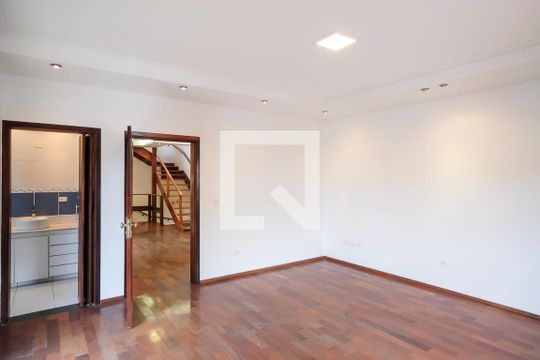 Suíte 1 de casa para alugar com 4 quartos, 490m² em Cerâmica, São Caetano do Sul