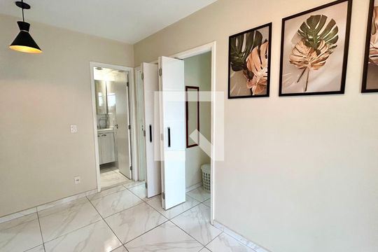 Sala de apartamento à venda com 2 quartos, 43m² em Vila Sao Joao, Guarulhos