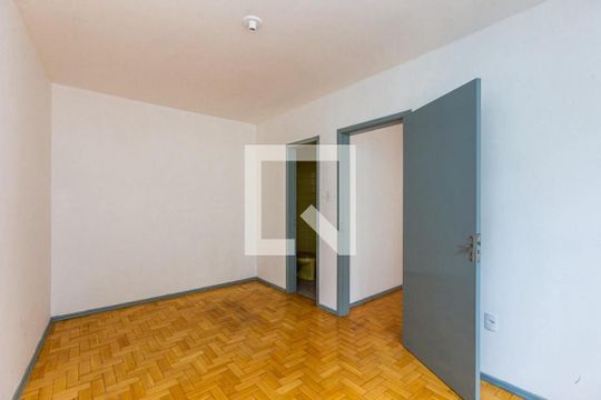 Quarto de apartamento à venda com 1 quarto, 38m² em Floresta, Porto Alegre