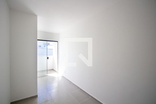 Quarto 1 de apartamento para alugar com 2 quartos, 40m² em Laranjal, São Gonçalo