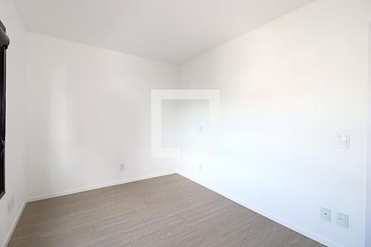 Quarto de apartamento para alugar com 2 quartos, 56m² em Petrópolis, Porto Alegre