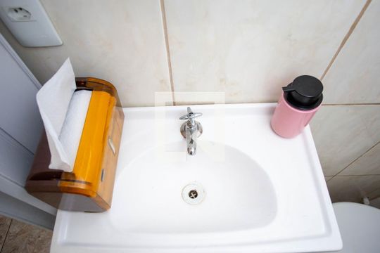 Lavabo de casa à venda com 3 quartos, 100m² em Parque Primavera, São Paulo