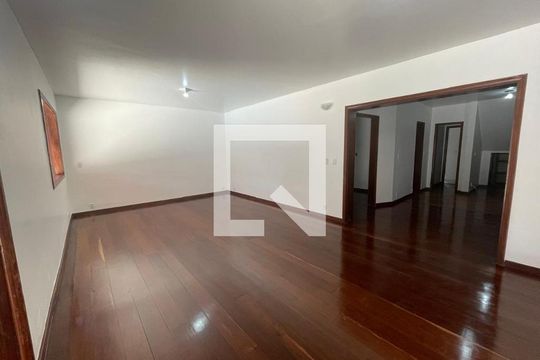 Casa de Condomínio à venda com 5 quartos, 460m² em Barra da Tijuca, Rio de Janeiro