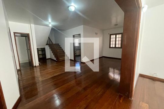 Casa de Condomínio à venda com 5 quartos, 460m² em Barra da Tijuca, Rio de Janeiro