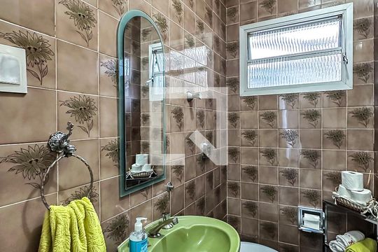 Lavabo de casa à venda com 3 quartos, 250m² em Jardim Analia Franco, São Paulo