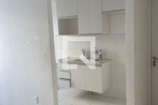 Cozinha de apartamento à venda com 2 quartos, 40m² em Gardênia Azul, Rio de Janeiro